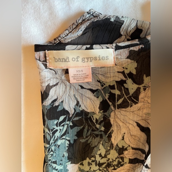 Band of Gypsies Sheer Black Floral Kimono Jacket Boho Topper Size XS/S EUC - Picture 6 of 8